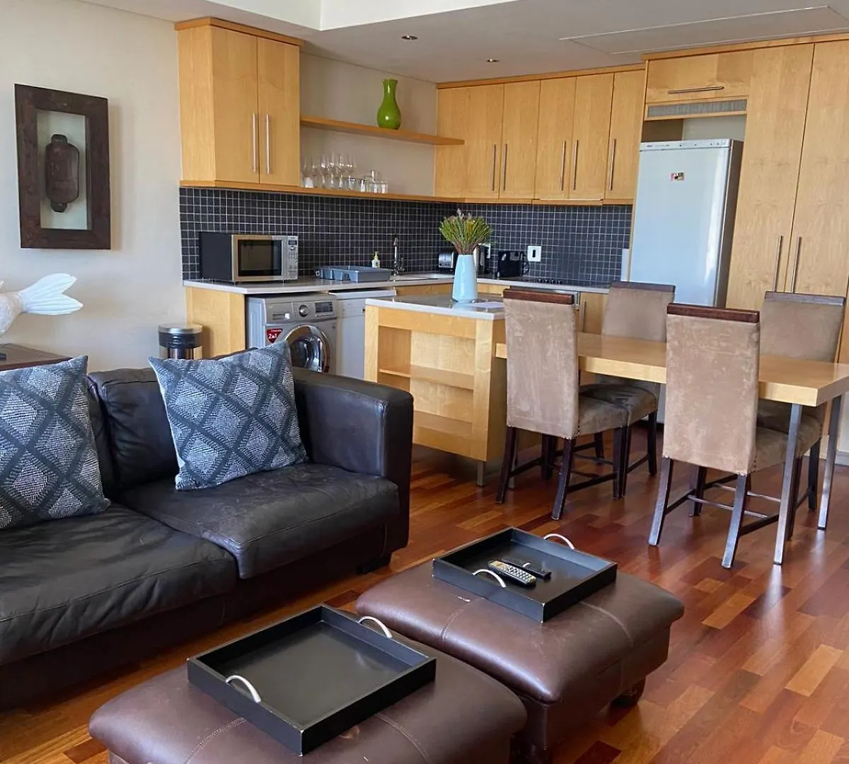 Iconic Cartwright - Luxury And Amazing Views - No Loadshedding Apartment Cape Town South Africa